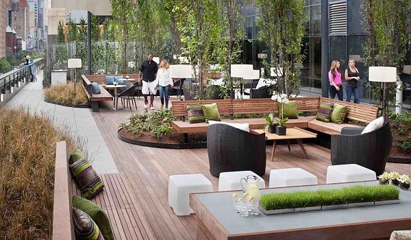 Outdoor Amenities at Century Midtown